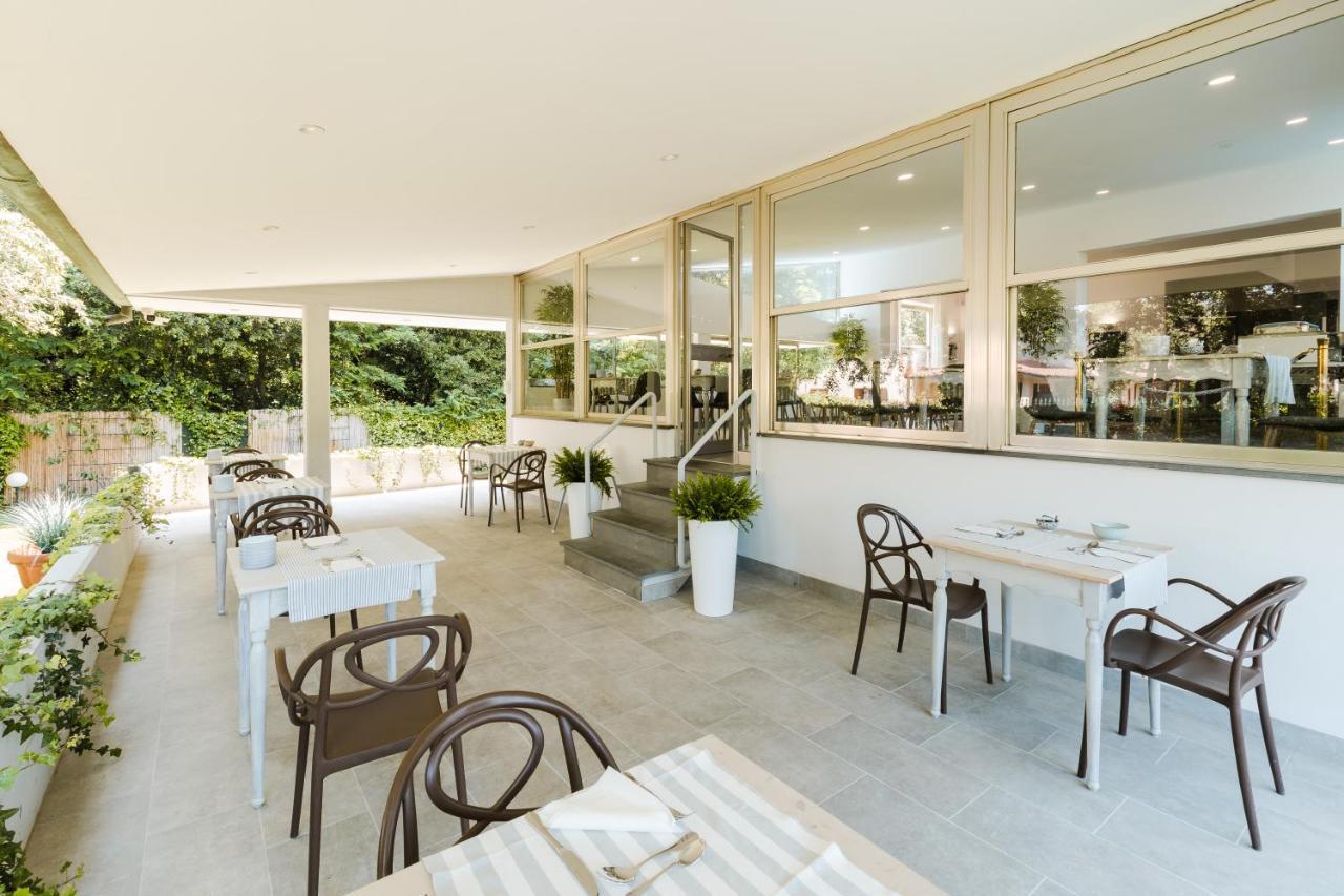 Park Hotel Giusy Camaiore Bagian luar foto