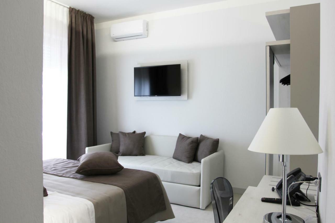 Park Hotel Giusy Camaiore Bagian luar foto